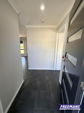 House For Sale - QLD - Wondai - 4606 - 1,434m2 fully fenced allotment  (Image 2)