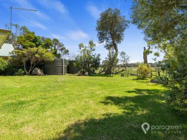 House For Sale - VIC - Sandy Point - 3959 - CHARMING HOLIDAY HOME WITH RURAL OUTLOOK.  (Image 2)