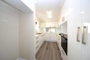 House For Lease - WA - Nannup - 6275 - Stylish Modern home close to amenities  (Image 2)