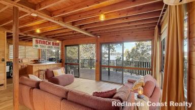 House For Sale - QLD - Lamb Island - 4184 - Waterfront Living with Character, Warmth & Stunning Sunrises (Option to Buy Furnished)  (Image 2)