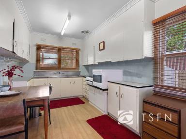 House For Sale - VIC - Bendigo - 3550 - Highly Sort-After Central Bendigo Home.  (Image 2)
