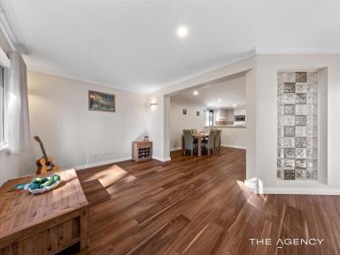 House For Sale - WA - Hamilton Hill - 6163 - Parkside Living with Light-Filled Appeal  (Image 2)