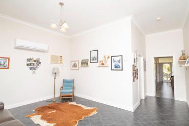 House For Lease - VIC - Dunkeld - 3294 - Spacious Family Home with Stunning Grampians Views (Image 2)