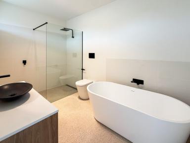 Townhouse For Lease - VIC - Portland - 3305 - Coastal Retreat with Stunning Ocean Views  (Image 2)