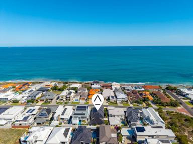 House For Sale - WA - Marmion - 6020 - 3 Levels of Luxury! With Stunning Ocean Views (Image 2)