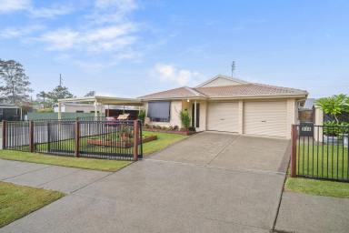 House For Sale - NSW - Karuah - 2324 - THE ULTIMATE ENTERTAINER'S OASIS  (Image 2)