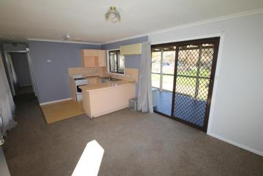 House For Lease - NSW - Quirindi - 2343 - Neat and Tidy 2 bedroom house  (Image 2)