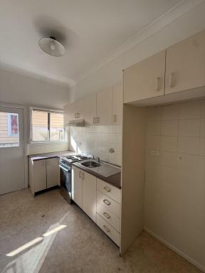 Unit For Lease - NSW - Wollongong - 2500 - Freshly Updated Home in Central Wollongong Location (Image 2)