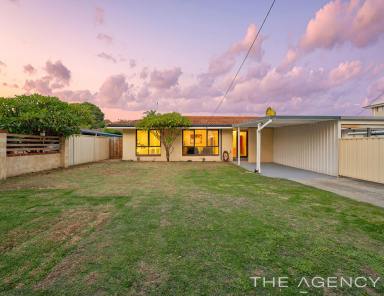 House For Sale - WA - Kardinya - 6163 - SECURE STREET FRONT HOME  (Image 2)