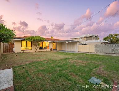 House For Sale - WA - Kardinya - 6163 - SECURE STREET FRONT HOME  (Image 2)