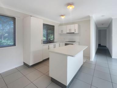 House For Sale - QLD - Macleay Island - 4184 - Neat & Tidy 3 bedroom Home  (Image 2)