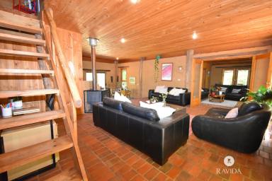 House For Lease - VIC - Allans Flat - 3691 - Charming Mudbrick Home With Space & Style  (Image 2)