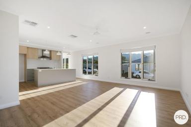 House For Lease - VIC - Leneva - 3691 - BRAND NEW MODERN LIVING IN LENEVA!  (Image 2)