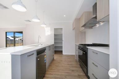 House For Lease - VIC - Leneva - 3691 - BRAND NEW MODERN LIVING IN LENEVA!  (Image 2)