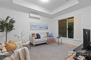 House For Sale - WA - Westminster - 6061 - STEPS FROM THE PARKS AND GARDENS!  (Image 2)