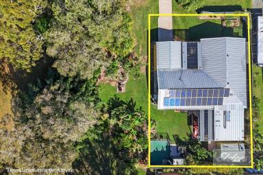 House For Sale - QLD - Tin Can Bay - 4580 - THIS IS WHAT LIVING IN PARADISE IS LIKE  (Image 2)