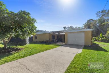 House For Sale - QLD - Tin Can Bay - 4580 - THIS IS WHAT LIVING IN PARADISE IS LIKE  (Image 2)