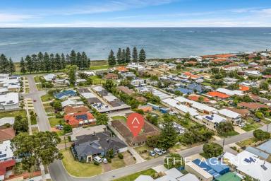 House For Sale - WA - Shoalwater - 6169 - Low Maintenance Coastal Living  (Image 2)