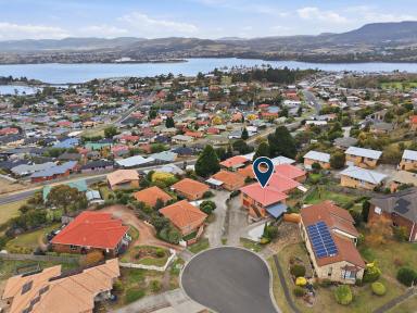House For Sale - TAS - Austins Ferry - 7011 - Peaceful Villa Living with River Derwent Views  (Image 2)