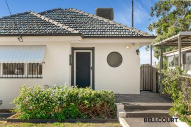 House For Sale - WA - Kensington - 6151 - HIGH ON THE HILL  (Image 2)