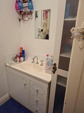 House For Sale - NSW - Inverell - 2360 - Renovators Delight  (Image 2)