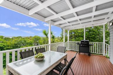 House For Sale - QLD - Macleay Island - 4184 - Simple Near New  Waterfront Living -  Beautiful views to Stradbroke Island  (Image 2)