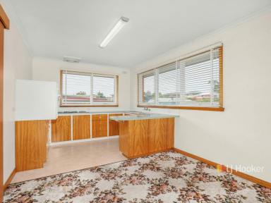 House For Sale - TAS - Devonport - 7310 - Make Your Move To Myrtle  (Image 2)