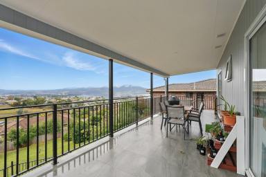 House For Lease - TAS - Rosetta - 7010 - Stunning 3 Bedroom Home with Balcony Views  (Image 2)