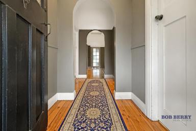 House For Lease - NSW - Dubbo - 2830 - Gorgeous Family Home in Central Location  (Image 2)