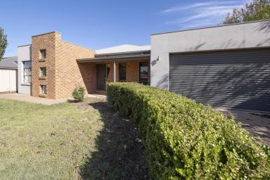 House For Sale - VIC - Swan Hill - 3585 - All the Right Spaces in All the Right Places  (Image 2)