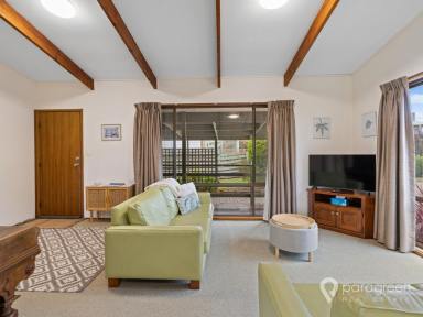 House For Sale - VIC - Fish Creek - 3959 - NEAT 3 BED 2 BATH HOME IN FISH CREEK  (Image 2)