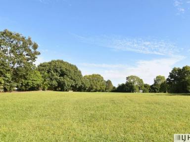 Residential Block For Sale - QLD - Tully Heads - 4854 - Rare Lifestyle Opportunity in Sought-After Tully Heads  (Image 2)