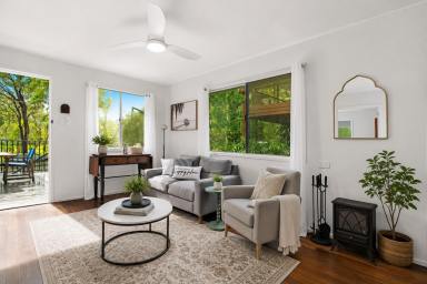 House For Sale - QLD - Macleay Island - 4184 - An Old Soul Island Home with New finishes..... blends Character and Modern Ease! (Image 2)