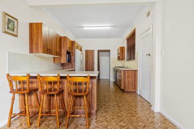 House For Sale - NSW - Mudgee - 2850 - SPACE, POTENTIAL & PRIME LOCATION  (Image 2)