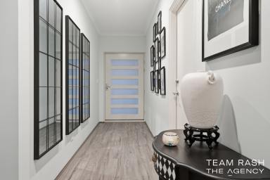 House For Sale - WA - Dayton - 6055 - Exclusive Luxury on 450 sqm Block  (Image 2)