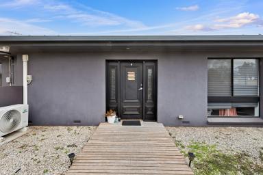 Unit For Sale - VIC - Mildura - 3500 - Investing Made Easy.  (Image 2)