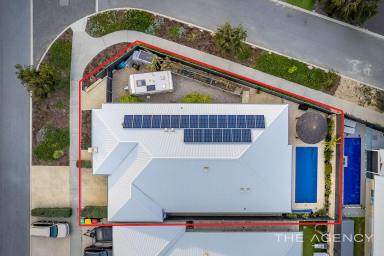 House For Sale - WA - Jindalee - 6036 - Spacious Coastal Resort Style Living - Side Access For Boat/Caravan  (Image 2)
