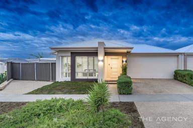 House For Sale - WA - Jindalee - 6036 - Spacious Coastal Resort Style Living - Side Access For Boat/Caravan  (Image 2)