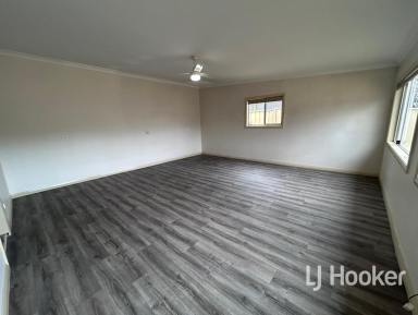 House For Lease - NSW - Inverell - 2360 - Charming Family Home on a Corner Block  (Image 2)