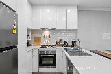 Apartment For Sale - WA - Osborne Park - 6017 - SECURE BOUTIQUE APARTMENT WITH PRIVATE ENTRY & OVERSIZED BALCONY!  (Image 2)