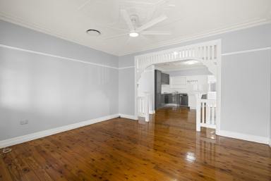House For Lease - QLD - South Toowoomba - 4350 - Character, Comfort & Convenience in South Toowoomba (Image 2)