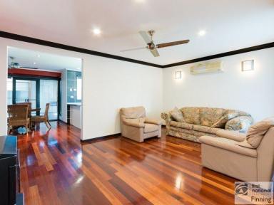 House For Lease - VIC - Cranbourne North - 3977 - AN ENTERTAINER'S DREAM  (Image 2)