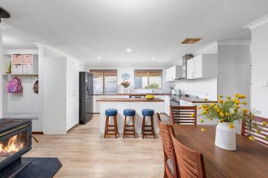House For Sale - WA - Eaton - 6232 - Comfort, Space and Versatility: The Complete Family Package  (Image 2)