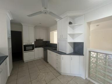 House Leased - QLD - Bucasia - 4750 - STUNNING FAMILY HOME IN BUCASIA (Image 2)