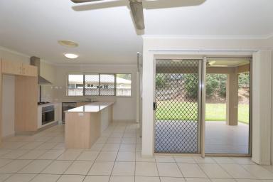 House For Lease - QLD - Edmonton - 4869 - Spacious Family Living on a Large Block  (Image 2)