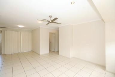 House For Lease - QLD - Edmonton - 4869 - Spacious Family Living on a Large Block  (Image 2)
