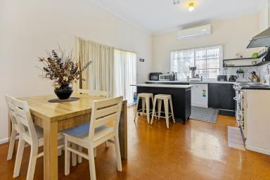 House For Sale - NSW - Dunedoo - 2844 - CHARMING FAMILY HOME IN UNBEATABLE LOCATION (Image 2)