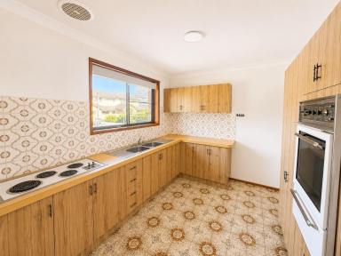 Unit For Lease - NSW - Wollongong - 2500 - Character-Filled City-Fringe Living  (Image 2)