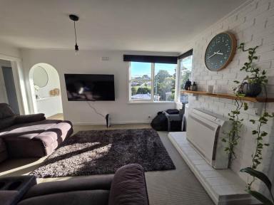 House For Lease - TAS - Acton - 7320 - Gorgeous 3-bedroom family home (Image 2)