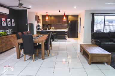 House For Lease - QLD - Blacks Beach - 4740 - BEAUTIFUL 4 BEDROOM FAMILY HOME IN BLACKS BEACH (Image 2)